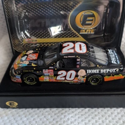 Tony Stewart #20 Grand Prix Great Pumpkin 2002 1/1500 RCCA Elite 1:24 Foto 1 de 4
