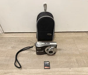 Kodak EasyShare C913 Digital Camera, 9.2 MP, Working with case & 1Gb Memory Card - Picture 1 of 8