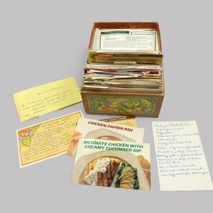 Caja de recetas actuales vintage 1979 con recetas escritas a mano - Juego de tarifas de cocina - Imagen 1 de 14