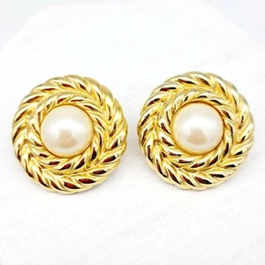 Pendientes de botón de perla sintética vintage Givenchy poste posterior pulido tono dorado costura - Imagen 1 de 6