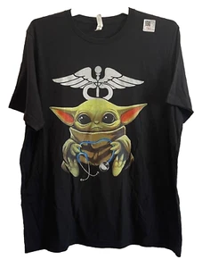 Baby Yoda Krankenschwester T-Shirt Gr. 2XL schwarz ❤️NEU❤️ weiches Jersey Tee ~ Bella + Canvas - Bild 1 von 3