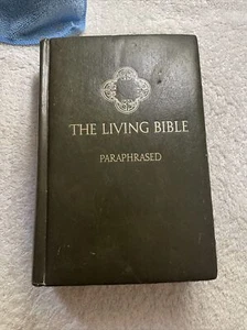 The Living Bible Paraphrased TYNDALE 1972 Green Padded Book HC - Picture 1 of 15