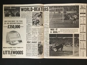 POSTER/NEWSPAPER CENTRE PAGES : 1966 ENGLAND WIN THE WORLD CUP AT WEMBLEY A.E.T - Picture 1 of 23