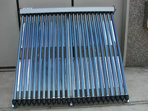 PANNELLO SOLARE TERMICO CIRCOLAZIONE FORZATA CON 24 TUBI SOTTOVUOTO HEAT-PIPE - Foto 1 di 2