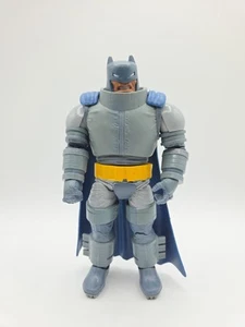 DC Comics Multiverse The Dark Knight Returns Armored Batman Figure Loose - Picture 1 of 4