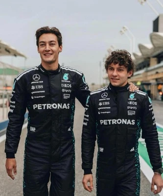 Terno de corrida AMG F1 Mercedes 2025 Go Kart, CIK/FIA nível 2 aprovado | Unissex - Imagem 1 de 4