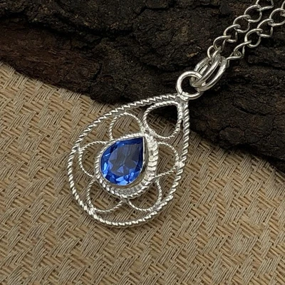 Oferta de Año Nuevo Tanzanita 925 Plata Esposa Canal Conjunto Elegante Colgante Aniversario Foto 1 de 4