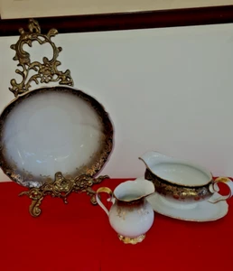 EBERTHAL BAYERN SCHALE, SAHNEKÄNNCHEN & SAUCIERE MIT TELLER - GRAU/BRAUN mit GOLDBLUMEN - Bild 1 von 22