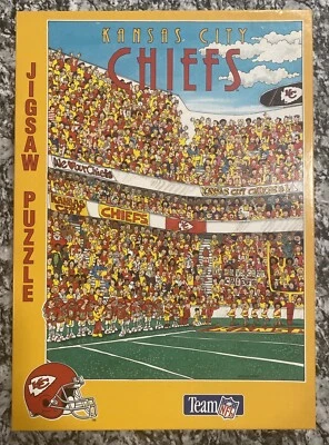 🏈🔴🟡Vintage, NFL Kansas City Chiefs 1994 RARE 513 Piece Puzzle Collectible🔴🟡 - Image 1 of 4