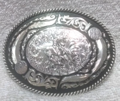 Montana Silversmiths Silver Black End Of The Trail hebilla totalmente grabada con etiquetas Foto 1 de 4