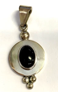 Joaquin Castaneda Mexican Black Onyx and Sterling Silver Pendant Vintage - Picture 1 of 4
