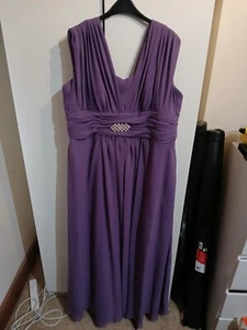 Beautiful plus size Prom Dress - Picture 1 of 3