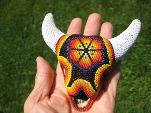 Huichol Bead Indian Bull Steer Skull Statue Art Hand Made Mexico A20 - Picture 1 of 9