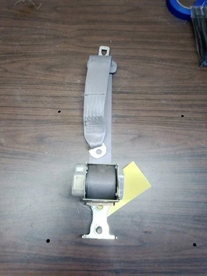 Conjunto de cinturón de seguridad trasero derecho o izquierdo Toyota Avalon 1998-1999 73360-07030 Foto 1 de 4