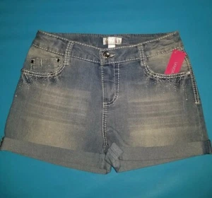 Girls Light Denim shorts XL with sequins NWT - Picture 1 of 2