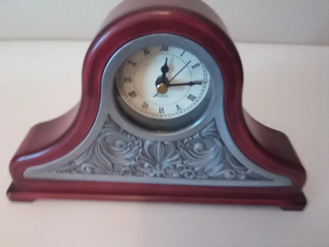 Mantle Clock Quartz Battery Operated Pretty Desk Table Top Decor Pretty Cover