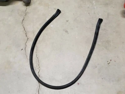 Chevy Aveo 2004-2008 Hood to Windshield Wiper Cowl Weatherstripping; FREE S/H! Foto 1 de 4