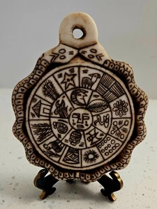 Calendario Inca peruviano intagliato a mano-pietra di Caliza-disegno serpente, agnello, montagna - Foto 1 di 10