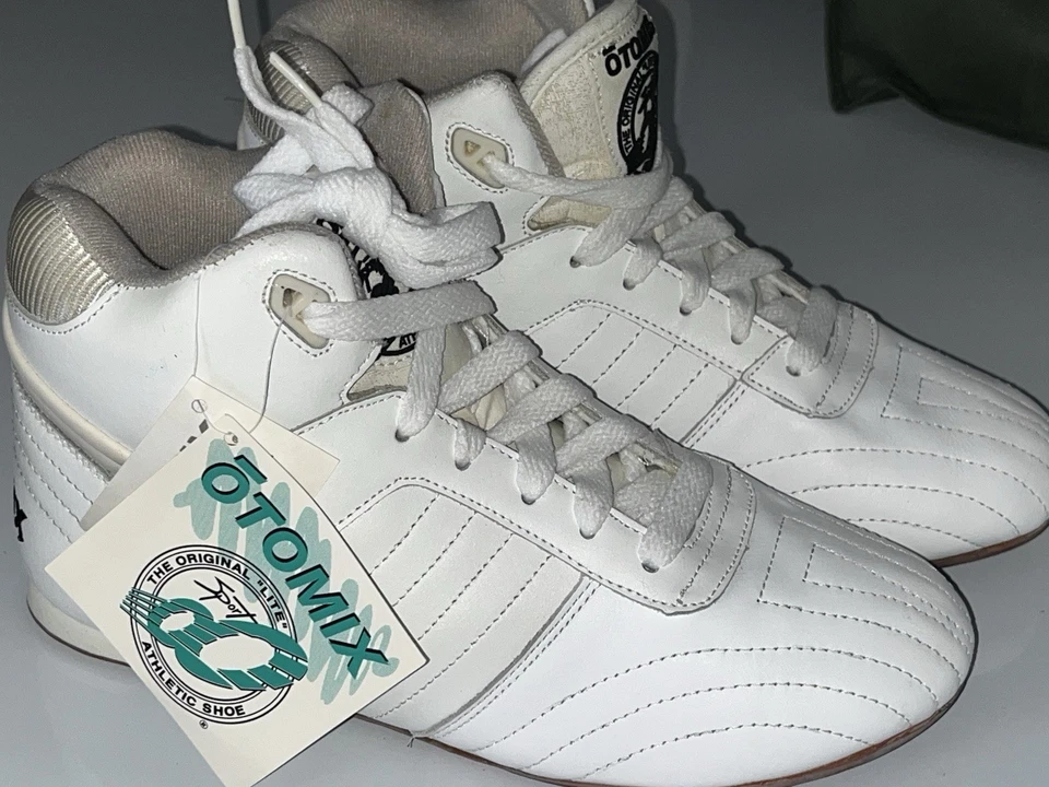 Otomix MF104 Bodybuilding Shoe MENS 7.5 & FEMALE 9 NEW With Tags White CrossFit - Image 1 of 4