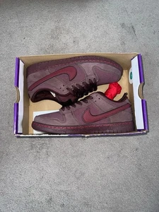 Nike SB Dunk Low PRM - "City Of Love - Burgundy Crush" - UK 7.5 nuove di zecca - Foto 1 di 7