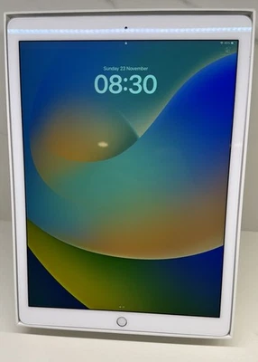 Apple iPad Pro 1st Gen 12.9" A1584 - 256GB - Wi-Fi - Silver  - Boxed - Image 1 of 4