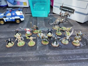 Lot of 16 Heroscape Miniatures & 1 Larger - RPG Figures - Picture 1 of 11