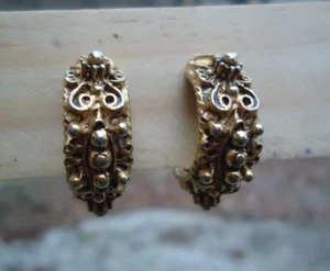 Orecchini Vintage Tono Oro Firenze Clip On Ornati Filigrana Cuore Cerchio Bizantino - Foto 1 di 9