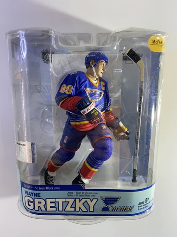 Wayne Gretzky in Blue Jersey St. Louis Blues NHL McFarlane Legends 5 Figure 2007 Cover