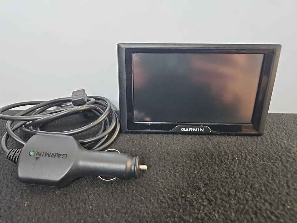 Garmin Drive 5 LM 5" Touchscreen GPS Bundle W/ 12v DC Charger & Mount Plate - Image 1 of 4