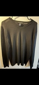 Theory Sweater Men’s Sz sm 100% Merino Wool Lightweight Crewneck - Picture 1 of 2