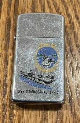 Isqueiro vintage Zippo dos EUA GUADALCANAL - Imagem 1 de 4