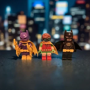 LEGO Batman themed Minifigure (Batman, Robin and Batgirl) - Picture 1 of 1