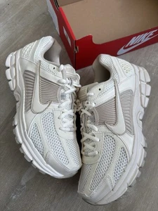 Nike Zoom Vomero 5 Pale Ivory Sand Drift Womens Size UK 4.5 - Brand New π¦ - Picture 1 of 7
