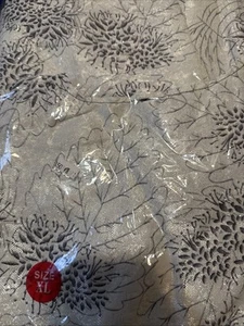 Dress - Picture 1 of 3