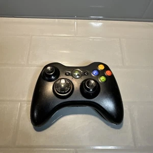 Genuine Xbox 360 Controller (Black) - Tested  - Picture 1 of 5