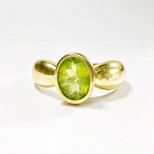 Vintage 18k old and oval-cut peridot solitaire ring - Picture 1 of 9
