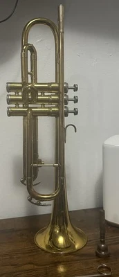 Trompeta King 600 Cleveland con boquilla Benge 7c y estuche rígido Foto 1 de 4