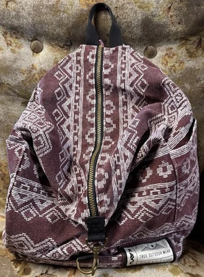 Kavu Mini Mochila Bolso Senderismo Mochila de Hombro Suroeste Azteca Multicolor Excelente Foto 1 de 2