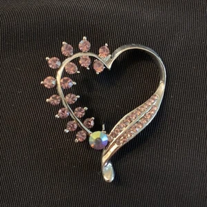 Heart Pin/Brooch with Colorful Pink  and Gold Crystals NEW - Picture 1 of 4