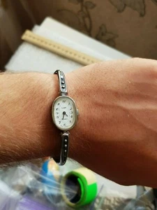 Vintage UdSSR Sowjetzeit Damenuhr Luch Weiß Dila Weißrussland Fabrik Mechanisch - Bild 1 von 6