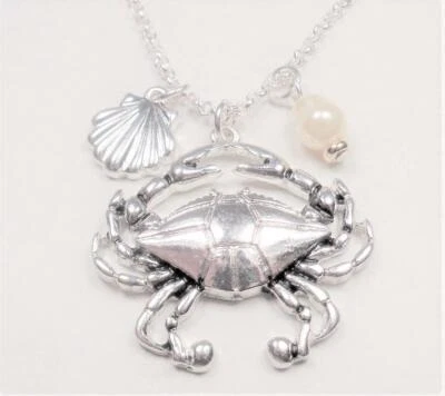 COLLAR COLGANTE DE PERLAS Y CONCHA DE CANGREJO NÁUTICO TONO PLATA RODIO MODA PLAYA Foto 1 de 4