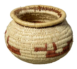 Rainforest Vintage Basket - Picture 1 of 8