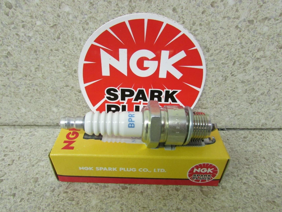 Bujía NGK POLARIS PREDATOR 50 90 SCRAMBLER 50 90 SPORTSMAN 90 BPR7HS Foto 1 de 1