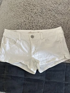 Pantalones cortos blancos elásticos American Eagle talla 8 para dama - Imagen 1 de 4