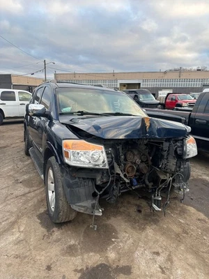 08 Lámpara de tercera luz de freno trasera Nissan Armada Foto 1 de 4