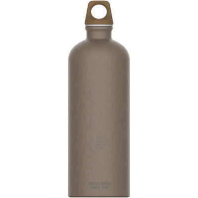 Botella de agua SIGG Traveler MyPlanet a prueba de fugas sin BPA 1 L Foto 1 de 4