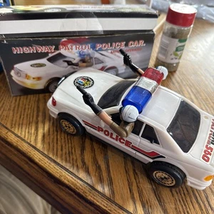 Vintage batteriebetriebenes Highway Patrol Polizeiauto 8" Spielzeug Made in Malaysia - Bild 1 von 7
