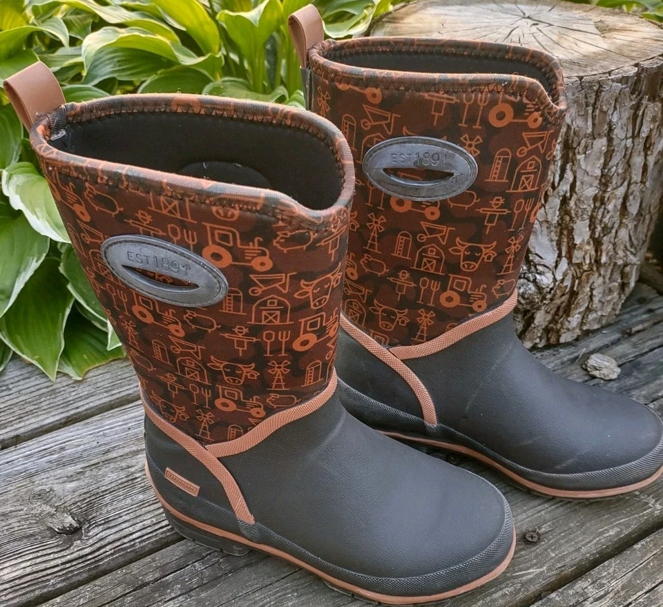 Western Chief Youth Size 2 Black & Brick Color Rain Boots  Cowboy Style - Image 1 of 4