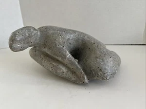 Vintage INUIT Eskimo Art Carved Stone SEAL Sculpture - Picture 1 of 10