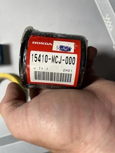 Honda Oil Filter VT600Cd2 CB600 FSC600 CBR600 VT600C FSC600 15410-MCJ-000 - Picture 1 of 7